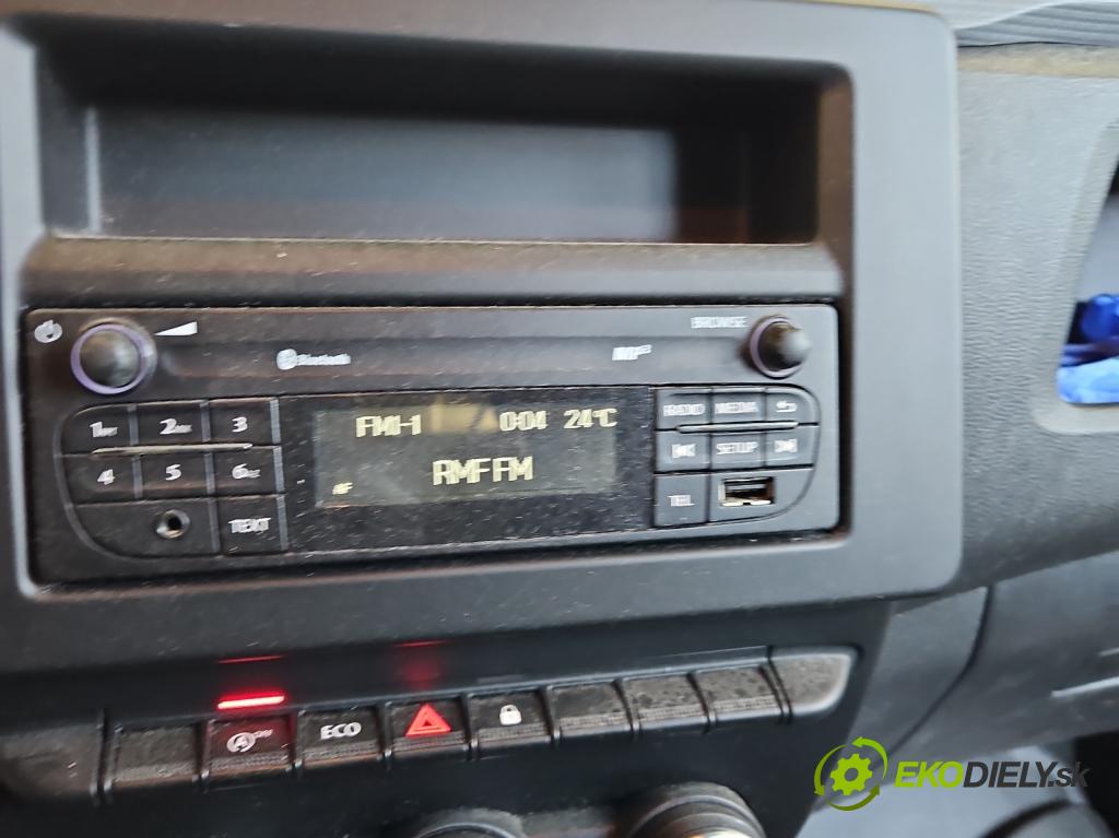 Renault Express 1.5 dci 95 HP manual 70 kW 1461 cm3 5- Radio originál 280215396R