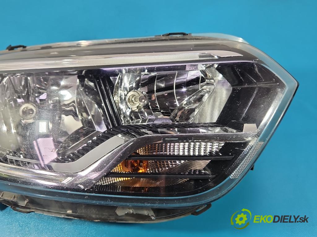 Renault Express 1.5 dci 95 HP manual 70 kW 1461 cm3 5- Reflektor: pravý 260105660R (Svetlo predné pravé)