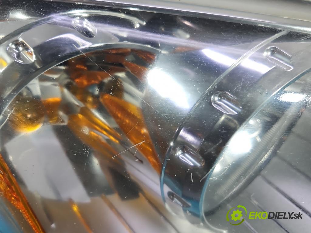 Dodge Caliber 2.0 16V 156 hp automatic 115 kW 1998 cm3 5- světlo pravý  (Pravé přední světlo)