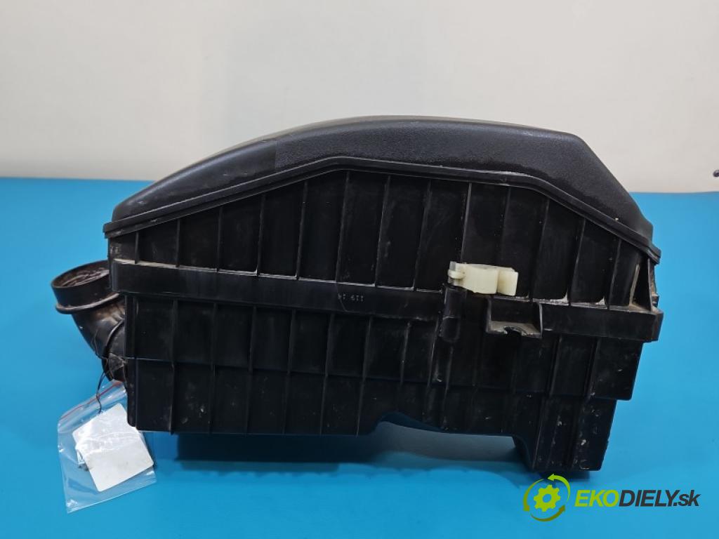 Dacia Logan II 2012-2020 1.2 16V 75 HP manual 55 kW 1149 cm3 4- obal filtra vzduchu 8200517765 (Obal vzduchového filtra)