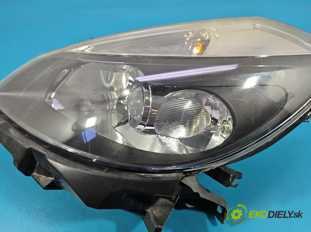 Renault Clio III 2005-2012 1.2 TCE: 101 HP manual 74 kW 1149 cm3 5- Reflektor: ľavý 8200261610 (Kľučka dverí ostatné)
