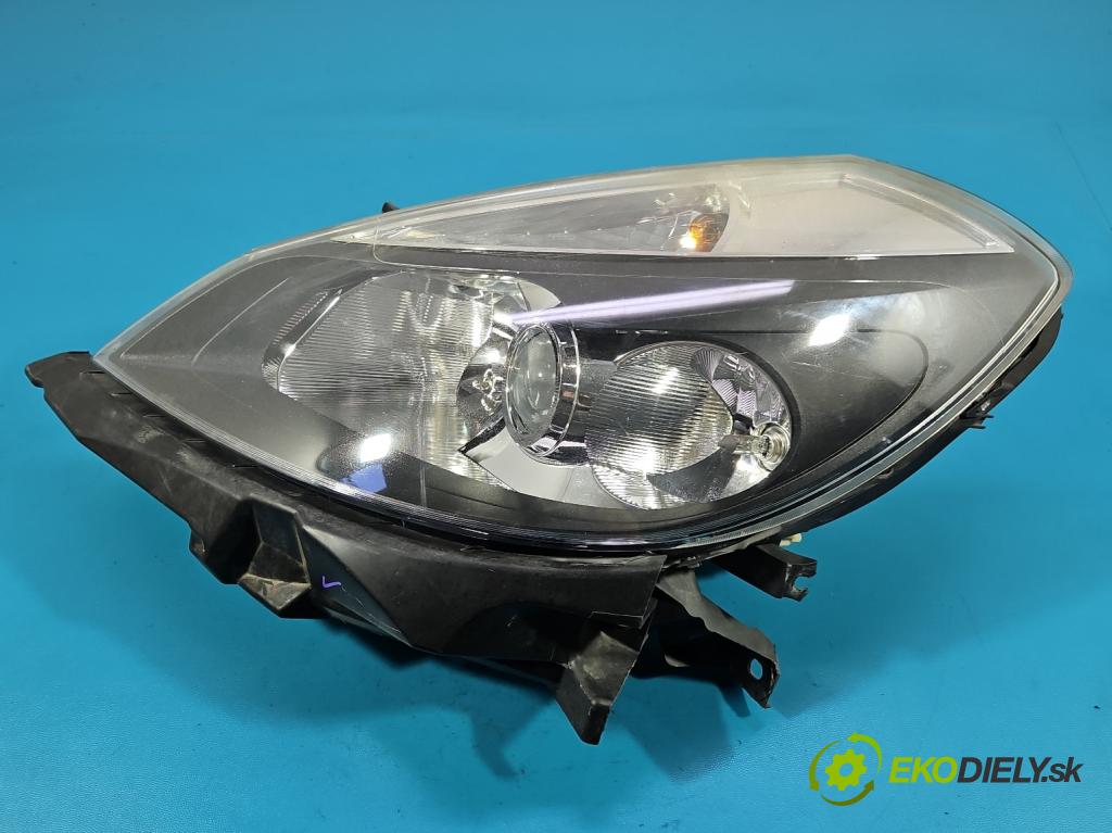 Renault Clio III 2005-2012 1.2 TCE: 101 HP manual 74 kW 1149 cm3 5- Reflektor: ľavý 8200261610 (Kľučka dverí ostatné)