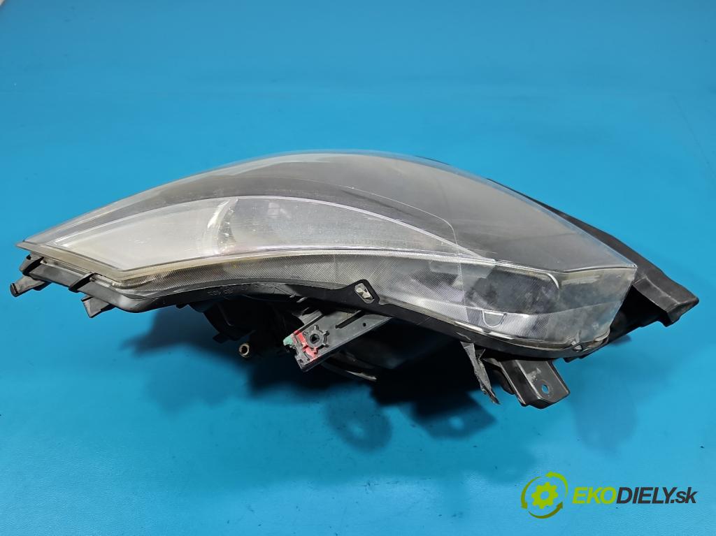 Renault Clio III 2005-2012 1.2 TCE: 101 HP manual 74 kW 1149 cm3 5- Reflektor: ľavý 8200261610 (Kľučka dverí ostatné)