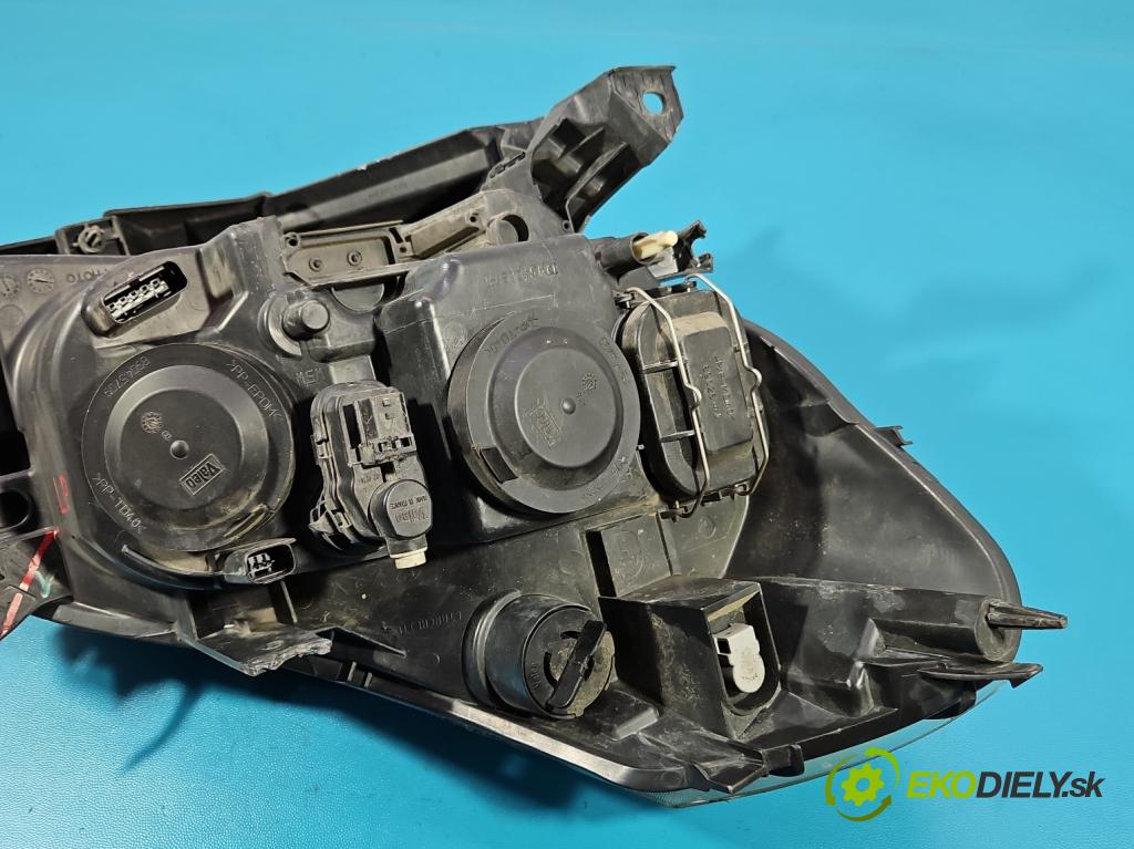 Renault Clio III 2005-2012 1.2 TCE: 101 HP manual 74 kW 1149 cm3 5- Reflektor: ľavý 8200261610 (Kľučka dverí ostatné)