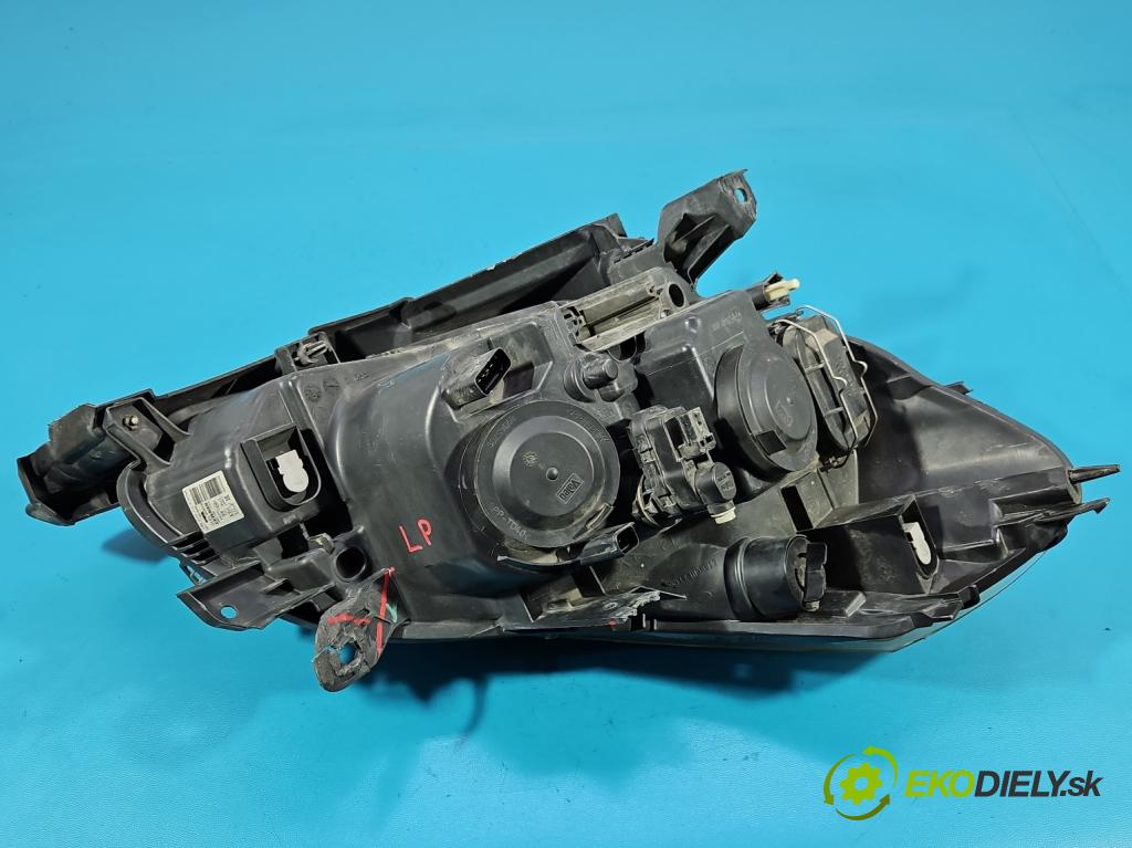 Renault Clio III 2005-2012 1.2 TCE: 101 HP manual 74 kW 1149 cm3 5- Reflektor: ľavý 8200261610 (Kľučka dverí ostatné)