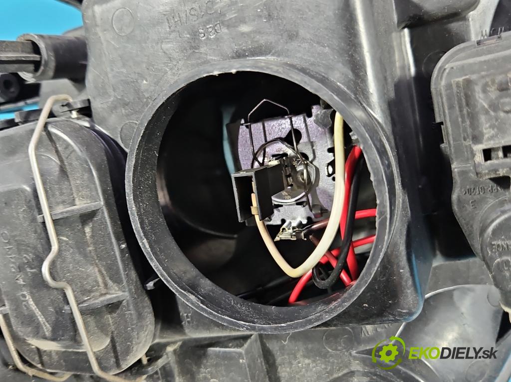 Renault Clio III 2005-2012 1.2 TCE: 101 HP manual 74 kW 1149 cm3 5- Reflektor: pravý  (Svetlo predné pravé)