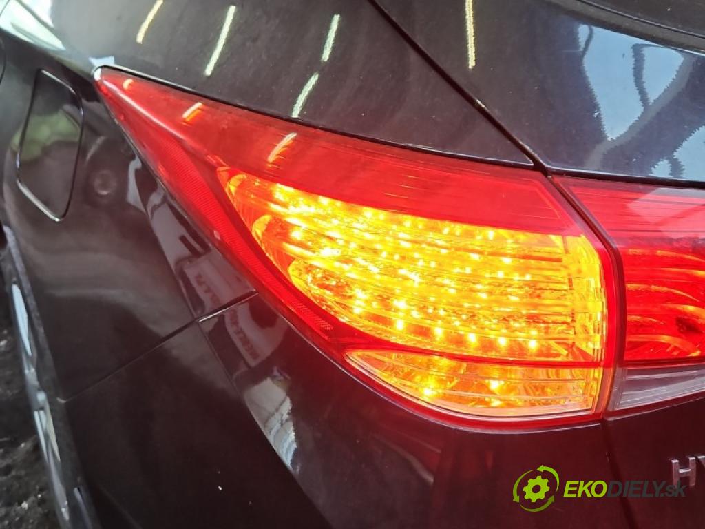 Hyundai I40 1.7 crdi 116 hp manual 85 kW 1685 cm3 5- světlo zadní levé blatník: 92401-3Z0