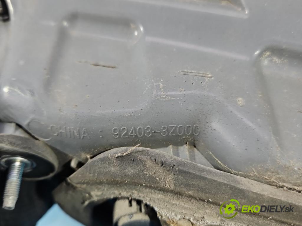 Hyundai I40 1.7 crdi 116 hp manual 85 kW 1685 cm3 5- světlo zadní levé kufrových dveří 92403-3Z000