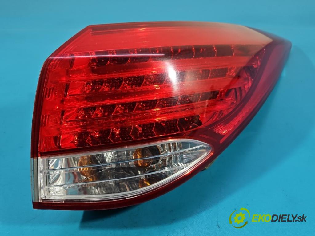 Hyundai I40 1.7 crdi 116 hp manual 85 kW 1685 cm3 5- světlo zadní pravé blatník: 92402-3Z000
