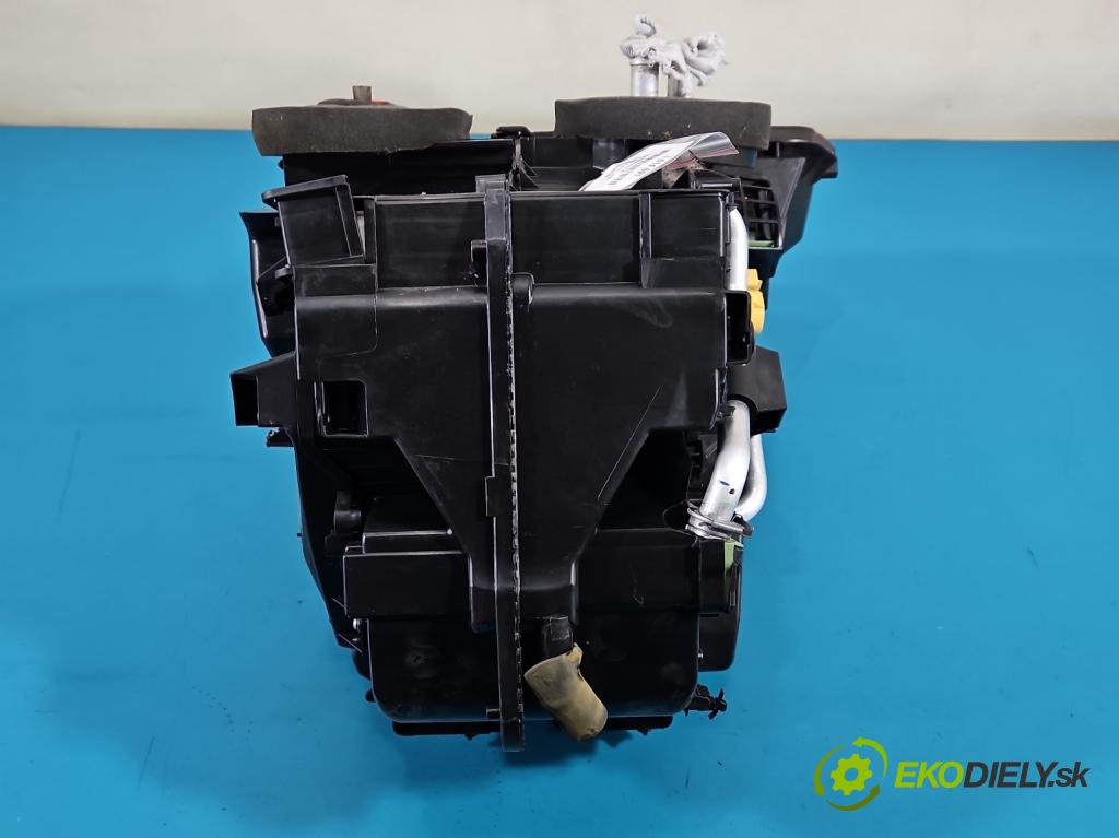 Dacia Logan II 2012-2020 1.2 16V 75 hp manual 55 kW 1149 cm3 4- radiátor 2011683 (Radiátor topení)
