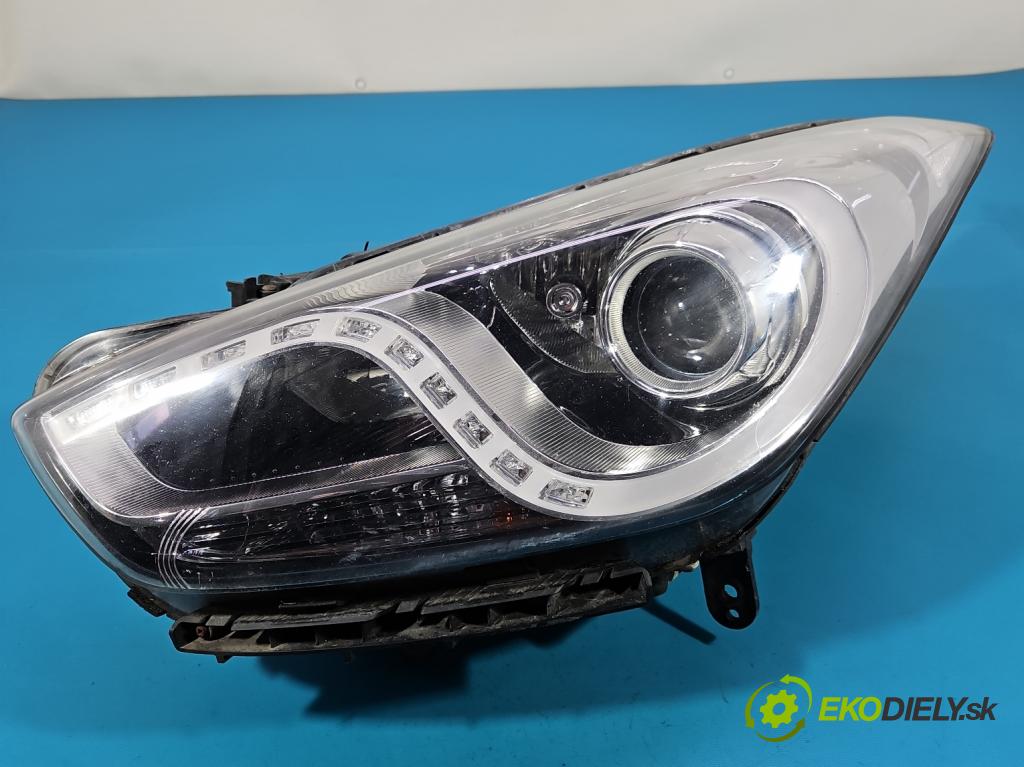 Hyundai I40 1.7 crdi 116 HP manual 85 kW 1685 cm3 5- Reflektor: ľavý 3Z921-01700 (Kľučka dverí ostatné)