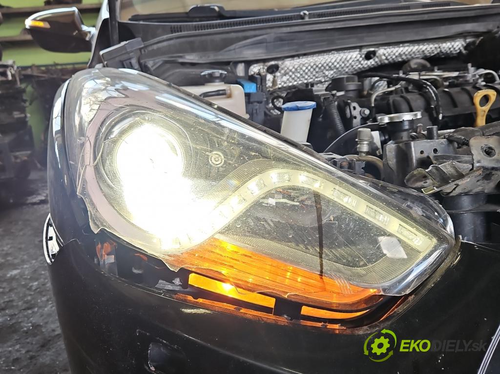 Hyundai I40 1.7 crdi 116 hp manual 85 kW 1685 cm3 5- světlo pravý  (Pravé přední světlo)