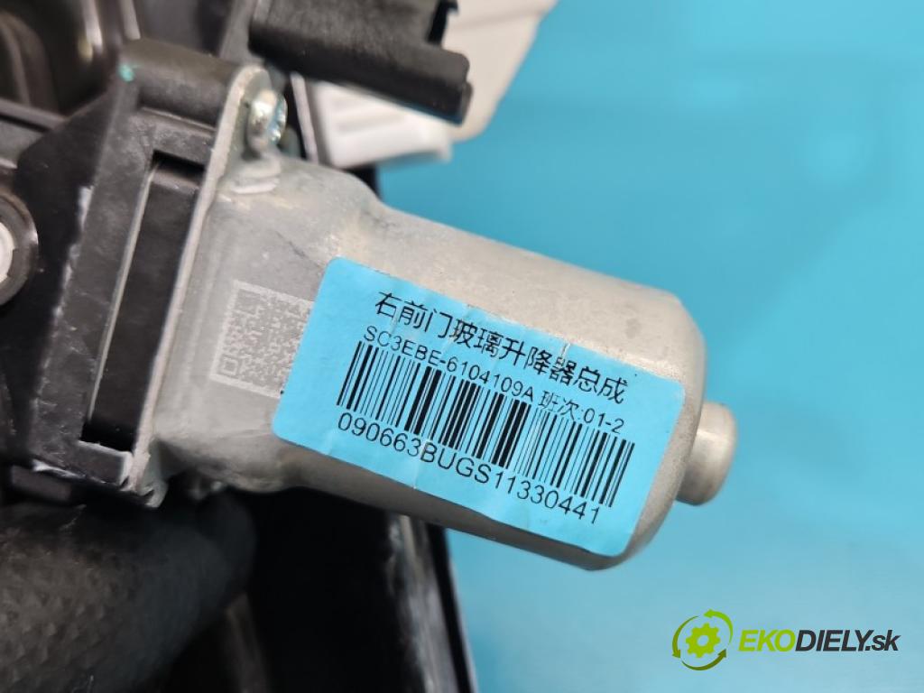 BYD ATTO 2 0.0 177 hp automatic 130 kW  5- mechanismus stahování přední pravý