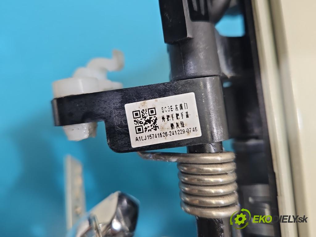 BYD ATTO 2  0.0 177 HP automatic 130 kW  5- rukoväť predné ľavé mimo: SC3E-6105100 (Kľučka dverí vonkajšia predná ľavá)