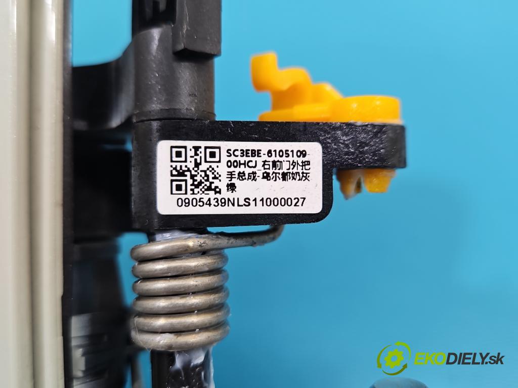 BYD ATTO 2  0.0 177 HP automatic 130 kW  5- rukoväť predné pravé mimo: SC3E-6105109 (Kľučka dverí ostatné)