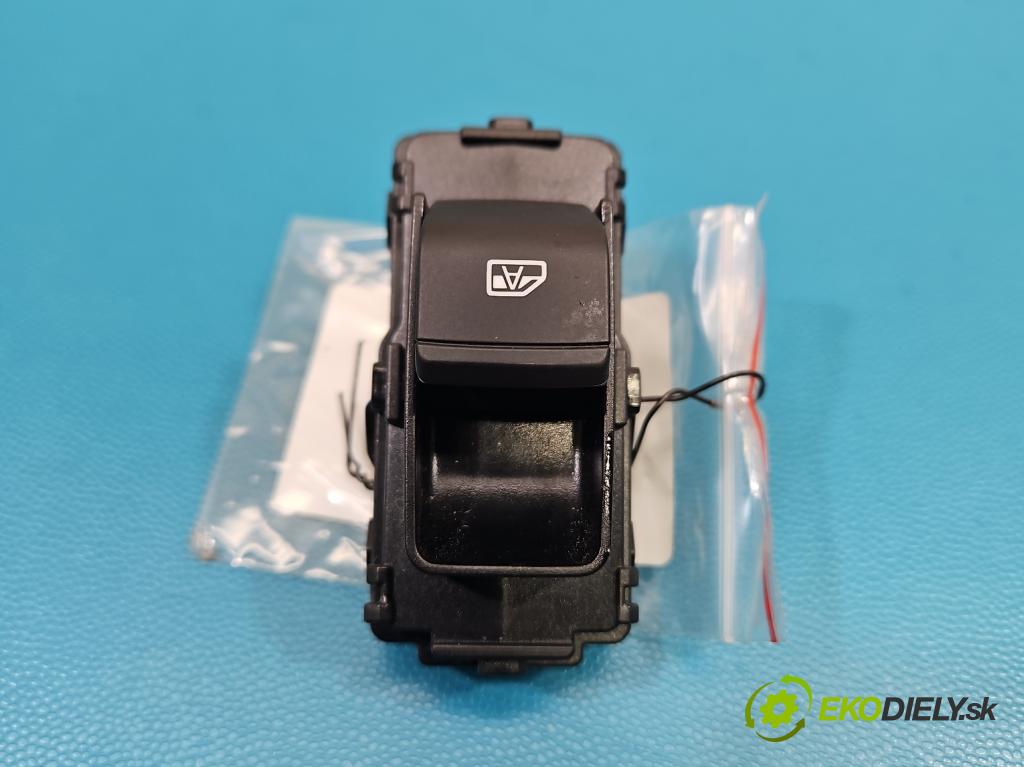 BYD ATTO 2  0.0 177 hp automatic 130 kW  5- Přepínač oken zpětných zrcátek SC2EF-3746700