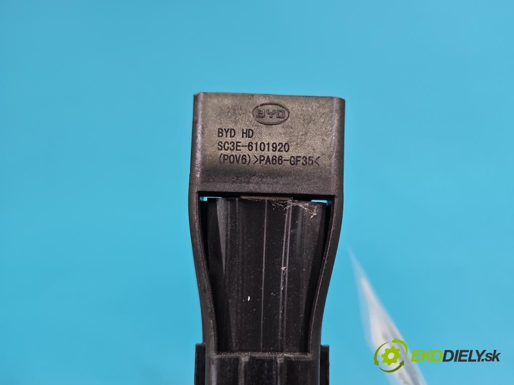 BYD ATTO 2 0.0 177 HP automatic 130 kW 5- Upevnenie: SC3E-6101920
