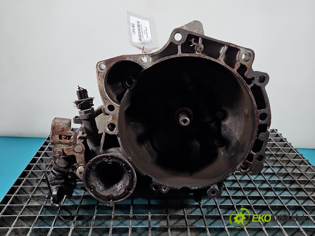 Vw Lupo 1.4 16V 75 hp manual 55 kW 1390 cm3 3- převodovka stupňová manual FFR