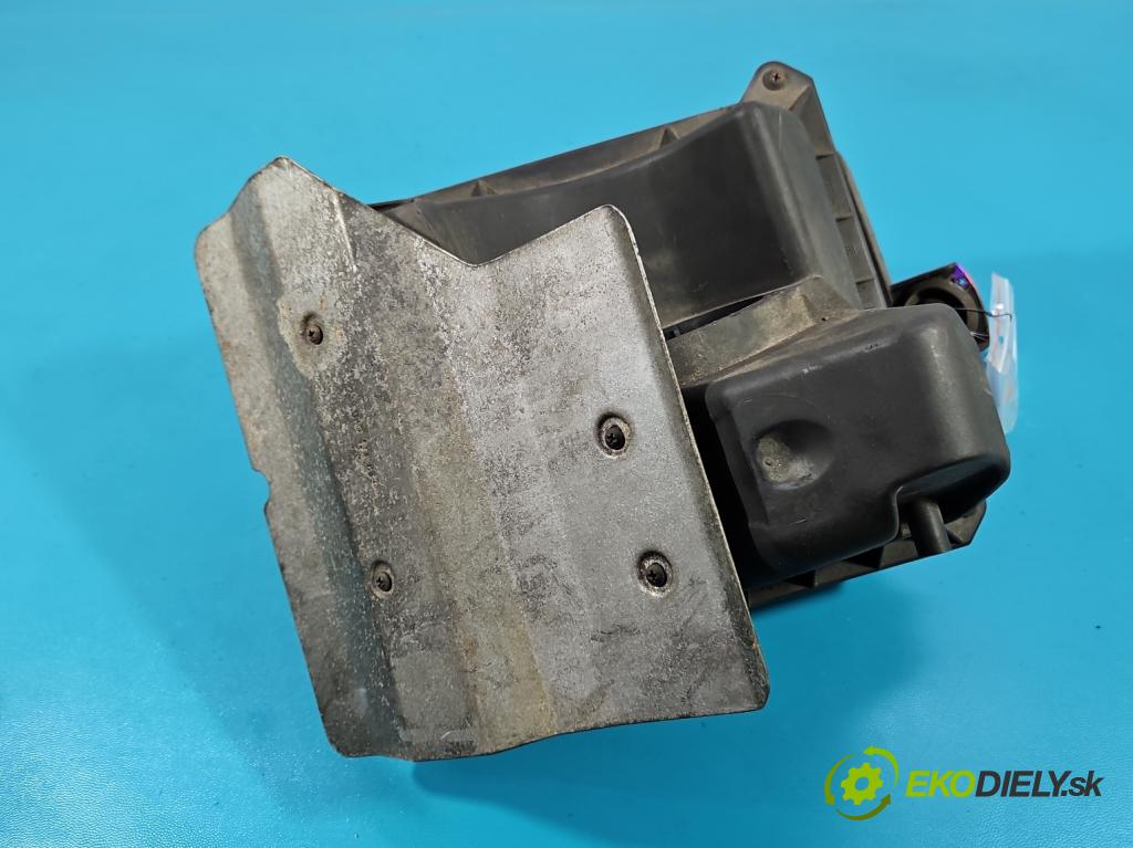 Audi A4 B6 2000-2004 1.9 tdi 131 HP automatic 96 kW 1896 cm3 5- obal filtra vzduchu 038133837Q (Obal vzduchového filtra)