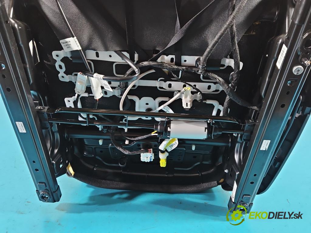 BYD ATTO 2  0.0 177 HP automatic 130 kW  5- Sedačka pravý  (Sedadlo)