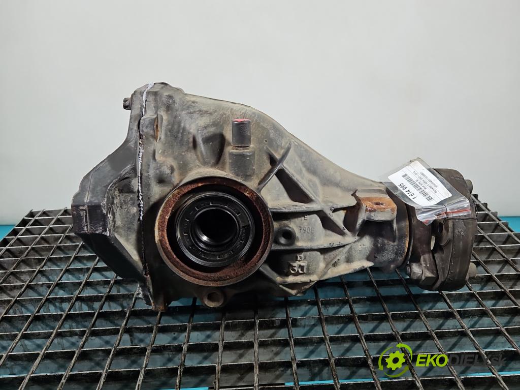 Mercedes C W204 2007-2014 2.2 CDI 136 HP automatic 100 kW 2148 cm3 4- Most: zadní: 2093530212