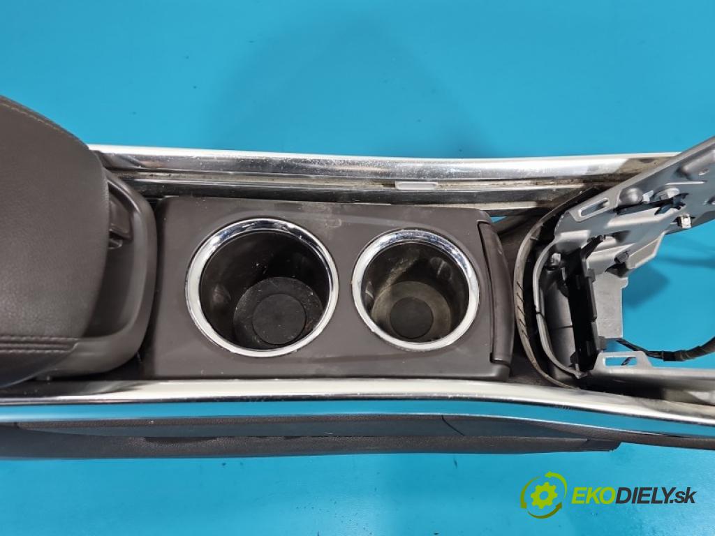 Opel Zafira C 2012-2019 Tourer 2.0 CDTI 165 HP manual 121 kW 1956 cm3 5- operadlo 13377806 (Lakťová opierka)