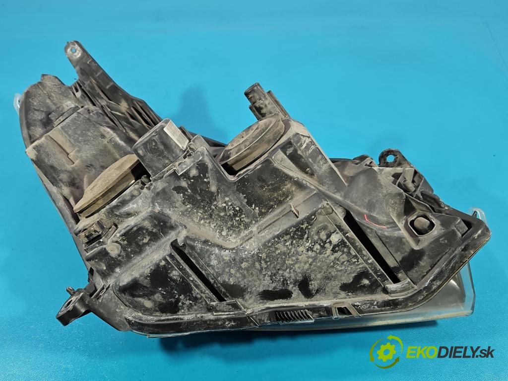 Opel Astra III 2004-2014 1.3 cdti 90 HP manual 66 kW 1248 cm3 4- Reflektor: ľavý  (Kľučka dverí ostatné)