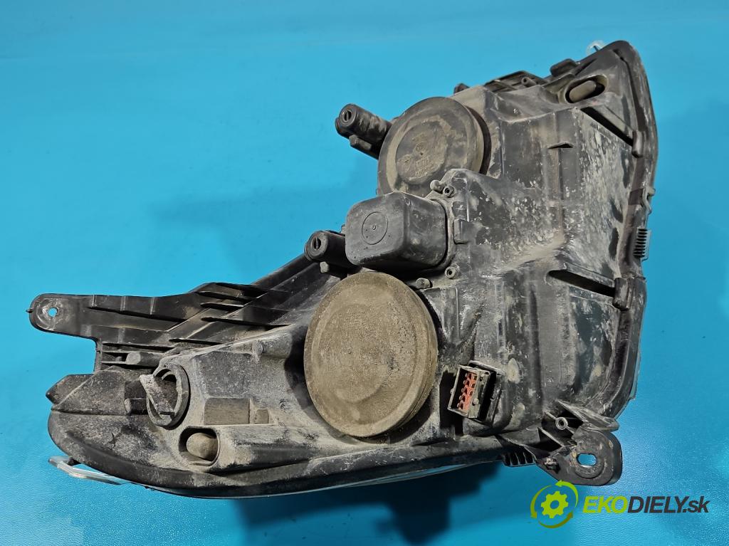 Opel Astra III 2004-2014 1.3 cdti 90 HP manual 66 kW 1248 cm3 4- Reflektor: ľavý  (Kľučka dverí ostatné)