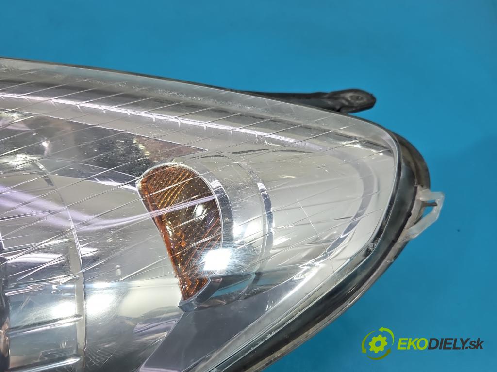 Opel Astra III 2004-2014 1.3 cdti 90 HP manual 66 kW 1248 cm3 4- Reflektor: ľavý  (Kľučka dverí ostatné)
