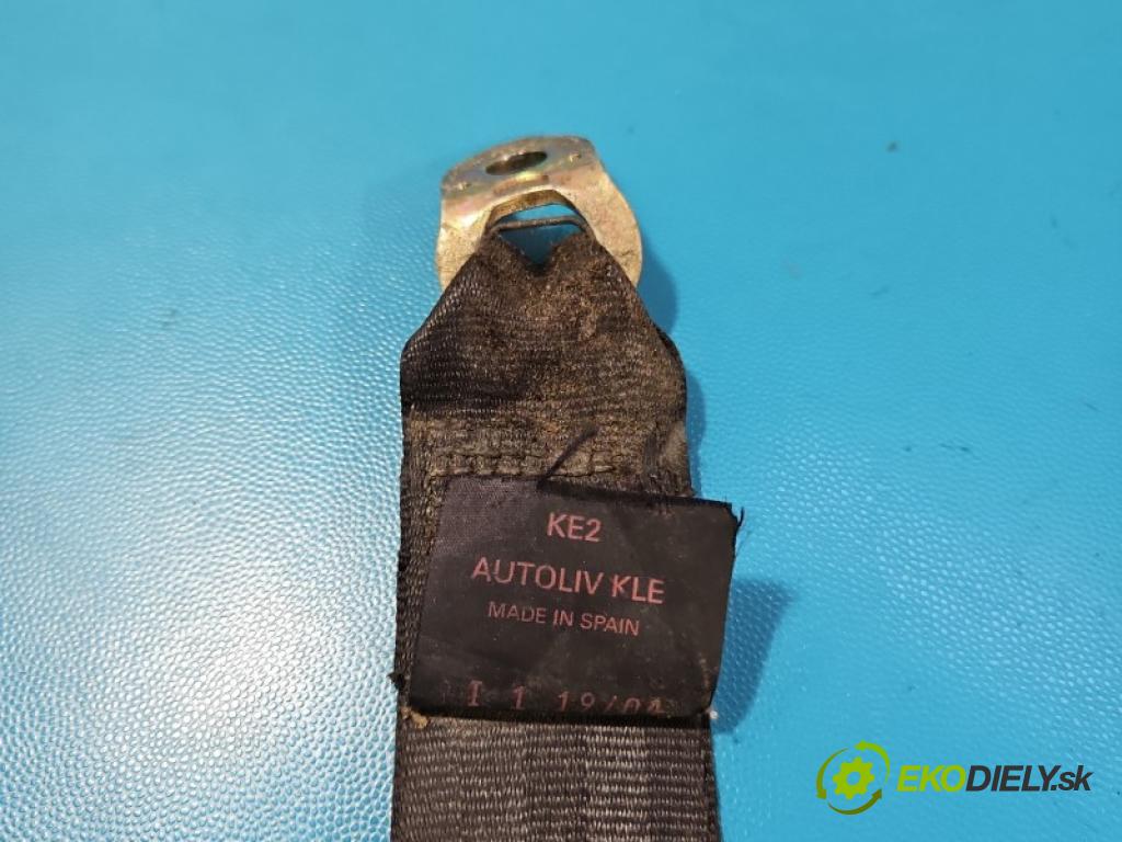Seat Altea 1.9 tdi 105 hp manual 77 kW 1896 cm3 5- stěna bezpečnost přední levý 5P0857705B