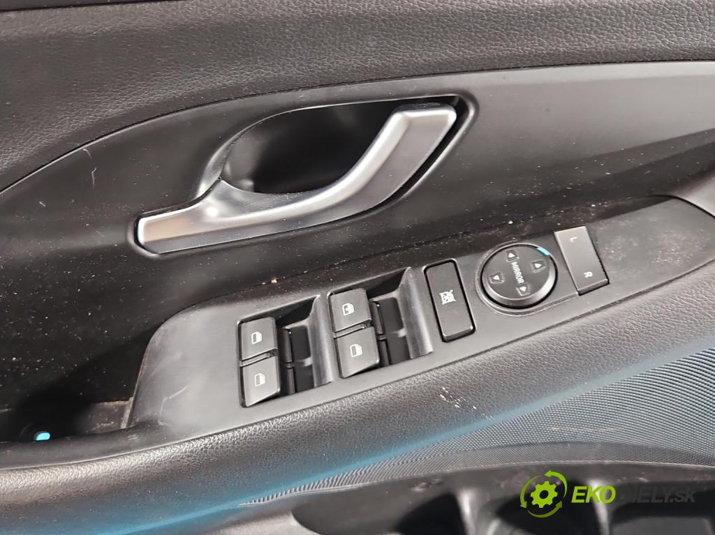 Hyundai I30 III 2016- 1.5 dpi: 110 HP manual 80.9 kW 1498 cm3 5- Čalounictví: dvere predné ľavé 82301-G4000