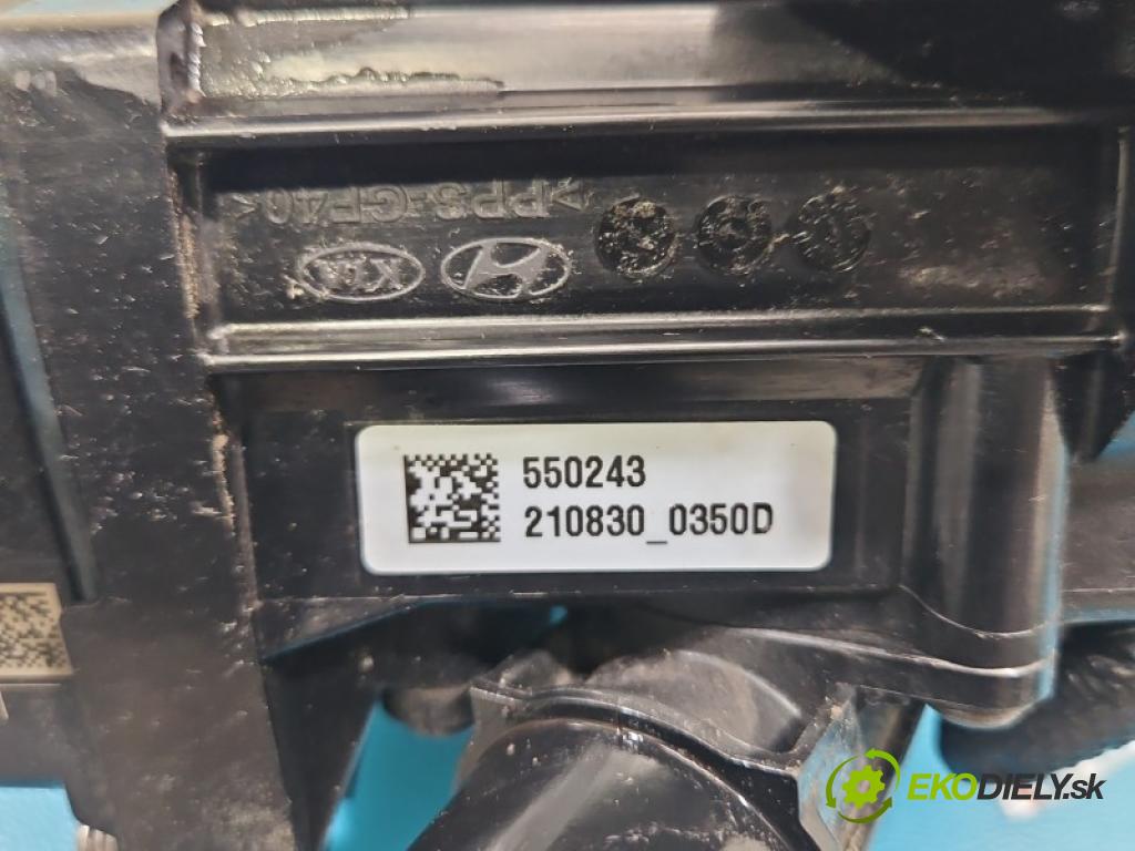 Hyundai I30 III 2016- 1.5 dpi: 110 HP manual 80.9 kW 1498 cm3 5- obal 063-540154