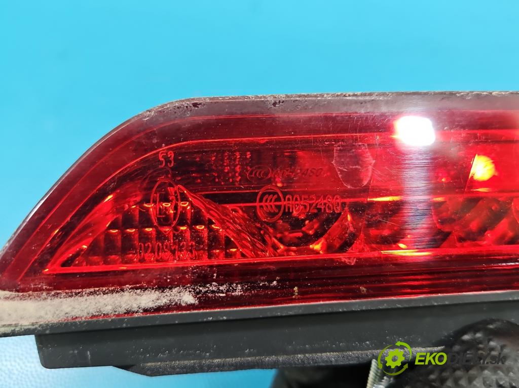 Opel Grandland 2017–2024 1.2 T 131 HP manual 96 kW 1199 cm3 5- světlo: stop: 9688016380