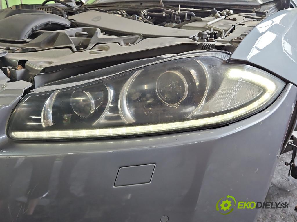 Jaguar XF I X250 2007-2015 3.0 V6 241KM automatic 177 kW 2993 cm3 4- Reflektor: ľavý VPCX2X-13W030-DG (Kľučka dverí ostatné)