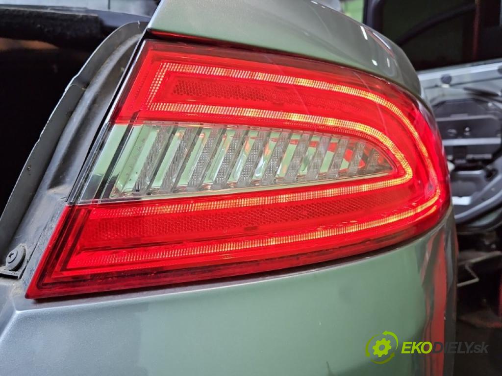 Jaguar XF I X250 2007-2015 3.0 V6 241KM automatic 177 kW 2993 cm3 4- světlo zadní pravé blatník: CX23-13404-AD