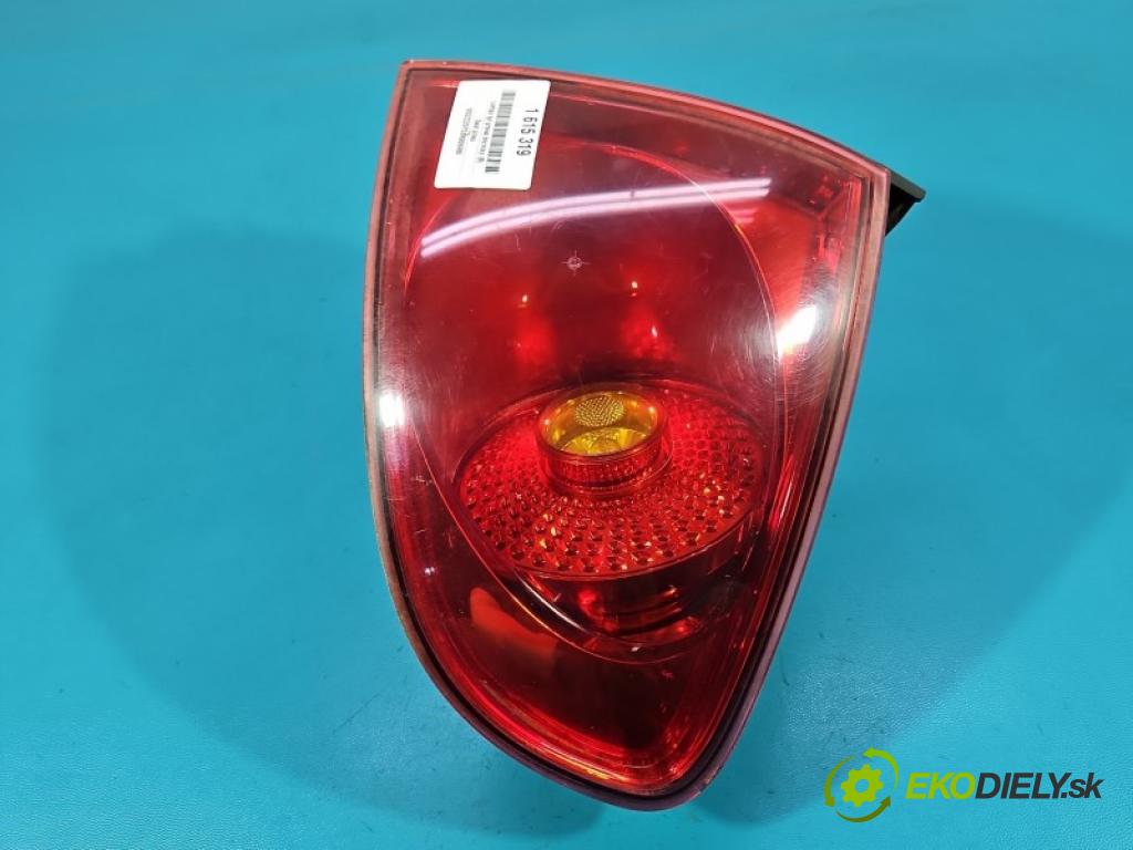 Seat Altea 1.9 tdi 105 hp manual 77 kW 1896 cm3 5- světlo zadní pravé blatník: