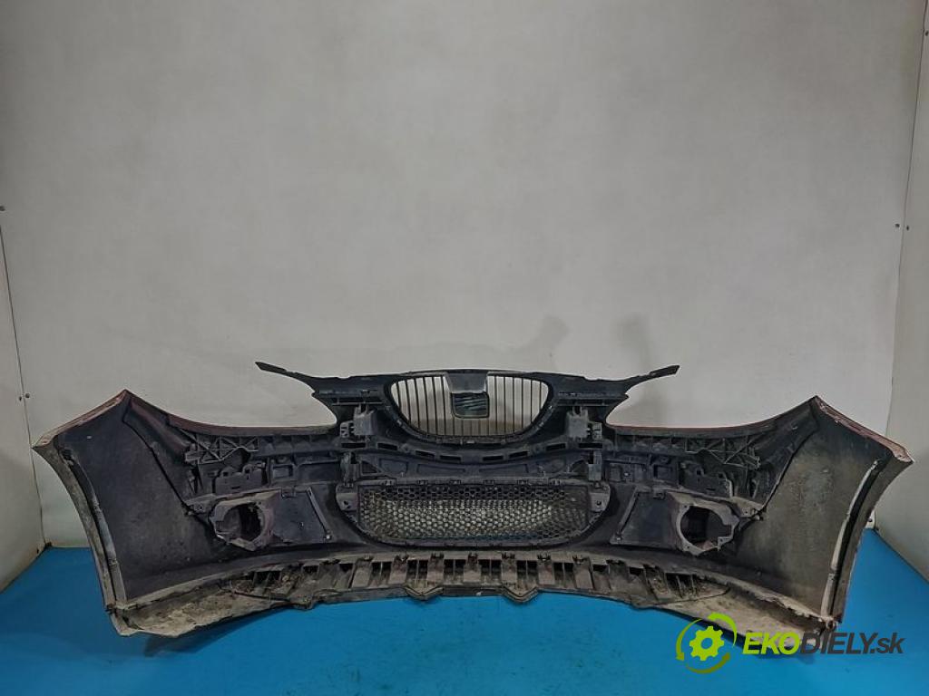 Seat Altea 1.9 tdi 105 hp manual 77 kW 1896 cm3 5- nárazník přední  (Klika dveří ostatní)