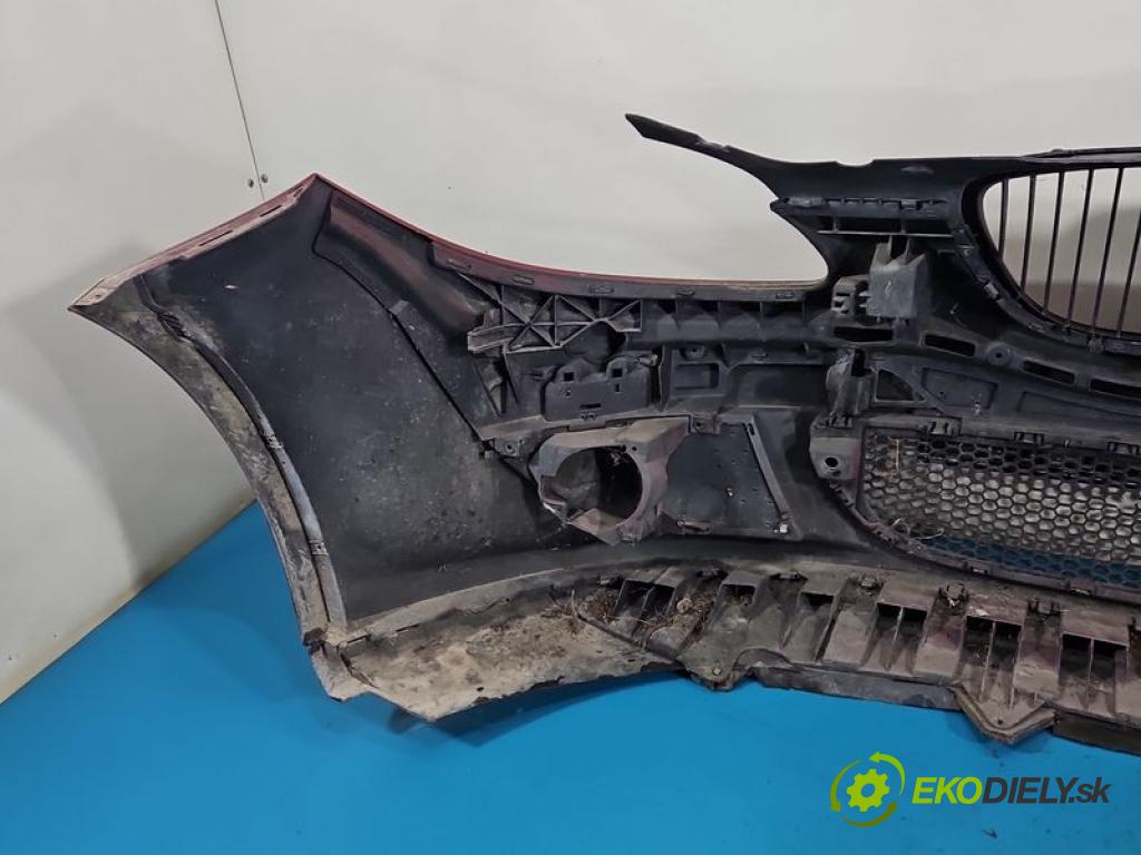 Seat Altea 1.9 tdi 105 hp manual 77 kW 1896 cm3 5- nárazník přední  (Klika dveří ostatní)