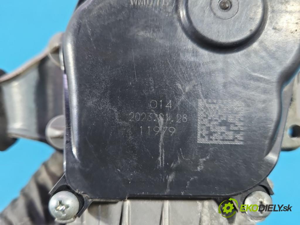 Renault Express 1.5 dci 95 hp manual 70 kW 1461 cm3 5- motor stěračů přední