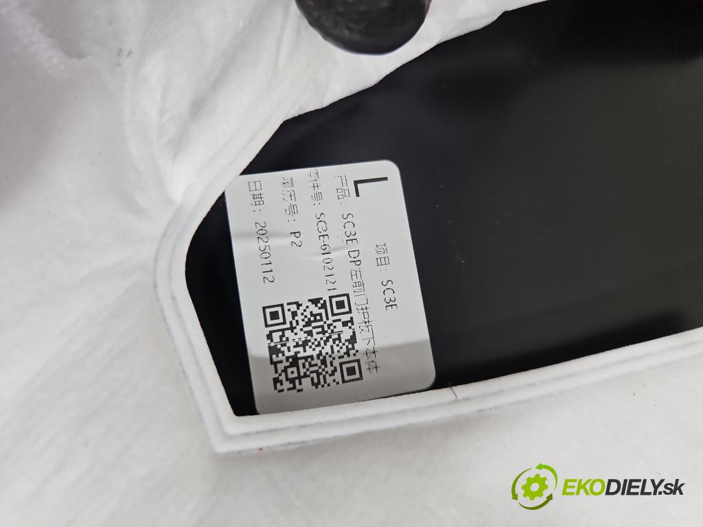 BYD ATTO 2 0.0 177 HP automatic 130 kW 5- Čalounictví: dvere predné ľavé SC3E-6102310