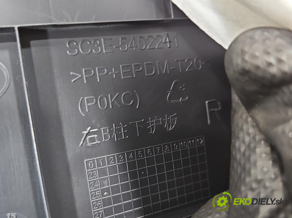BYD ATTO 2  0.0 177 hp automatic 130 kW  5- kryt plastová SC3E-5402241