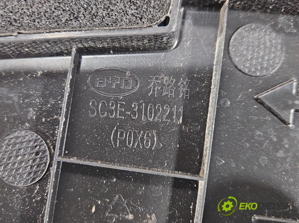 BYD ATTO 2  0.0 177 hp automatic 130 kW  5- kryt plastová SC3E3102210