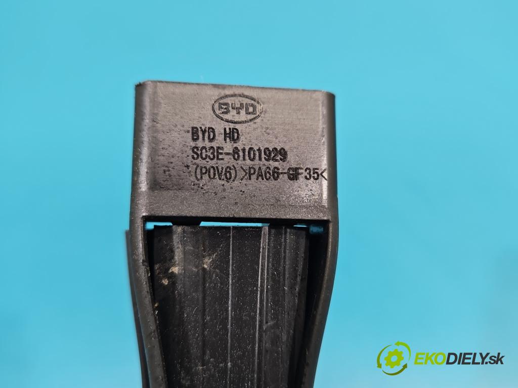 BYD ATTO 2 0.0 177 hp automatic 130 kW 5- Upevnění: SC3E-6101929