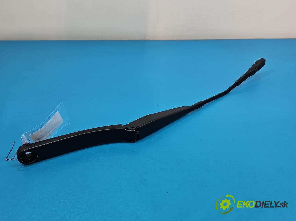 BYD ATTO 2  0.0 177 HP automatic 130 kW  5- rameno stieračov ľavé SC3EAN-5205120