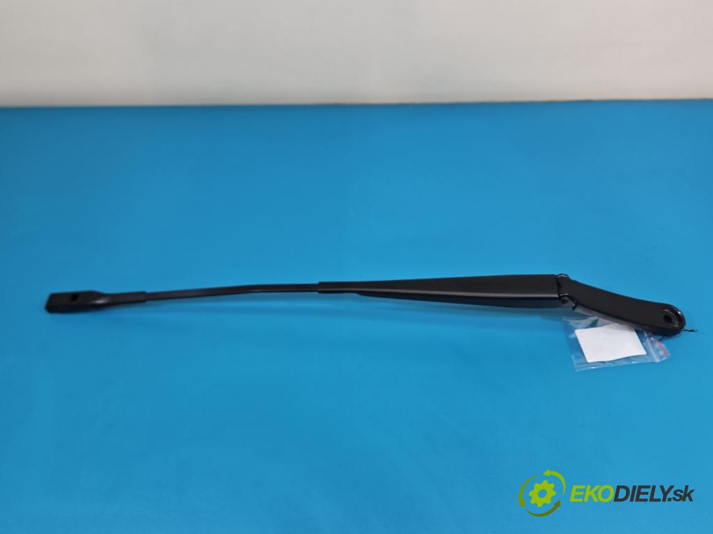 BYD ATTO 2  0.0 177 hp automatic 130 kW  5- rameno stěrače pravé SC3EAN-5205220