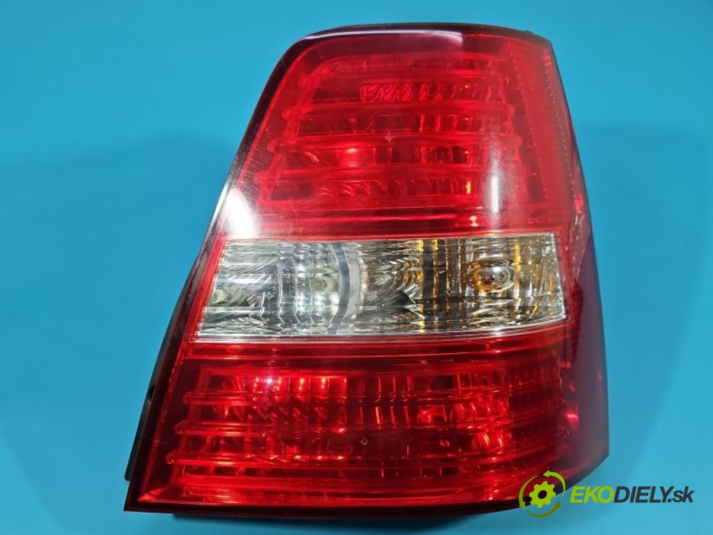 Kia Sorento I 2003-2009 3.3 V6 247HP automatic 182 kW 3342 cm3 5- svetlo / reflektor zadné pravé blatník
