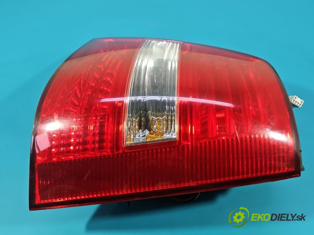 Kia Sorento I 2003-2009 3.3 V6 247HP automatic 182 kW 3342 cm3 5- svetlo / reflektor zadné pravé blatník