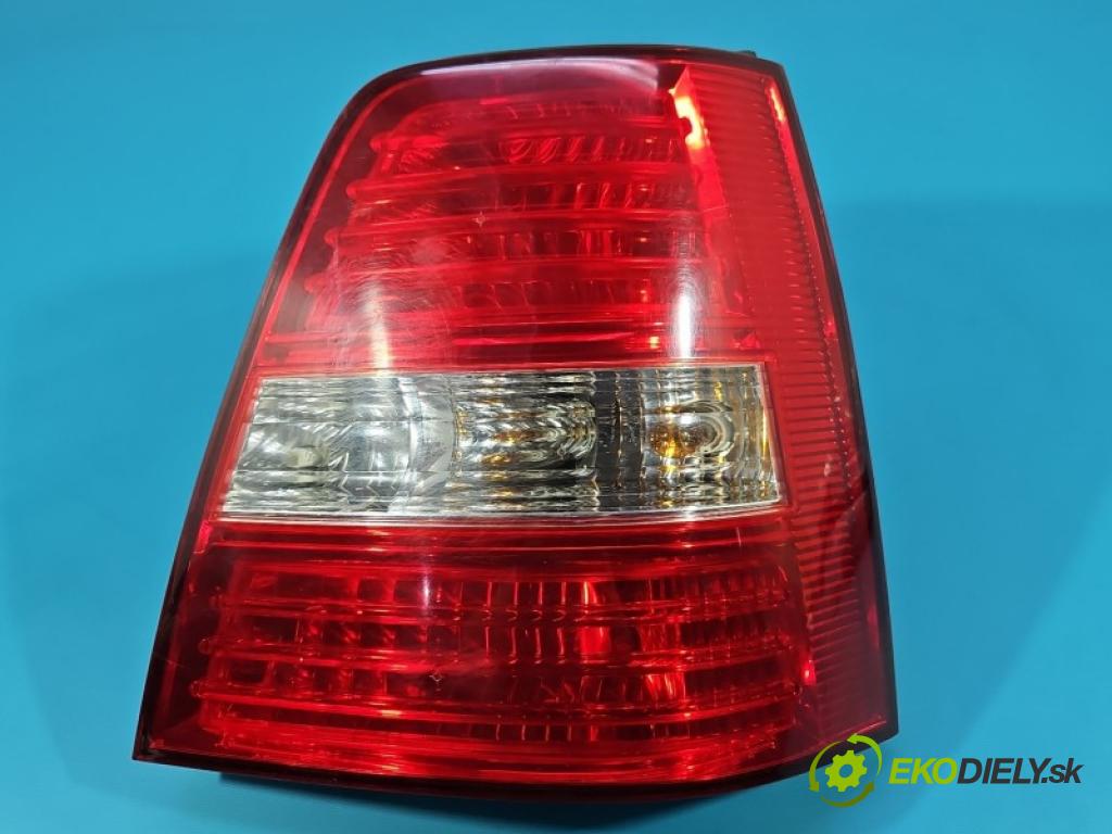 Kia Sorento I 2003-2009 3.3 V6 247HP automatic 182 kW 3342 cm3 5- svetlo / reflektor zadné pravé blatník 