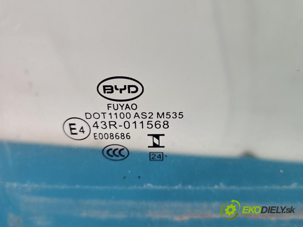 BYD ATTO 2 0.0 177 hp automatic 130 kW  5- sklo dveře zadní levé