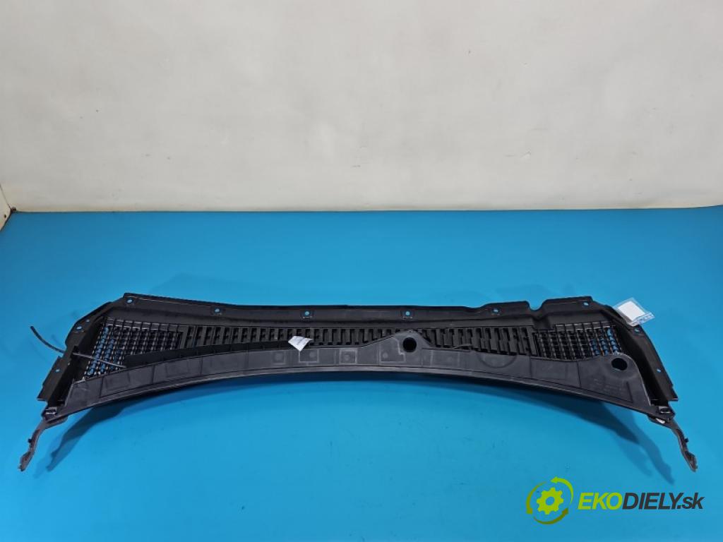 BYD ATTO 2 0.0 177 hp automatic 130 kW 5- torpédo SC3E-5302111 (Plast pod čelním sklem)